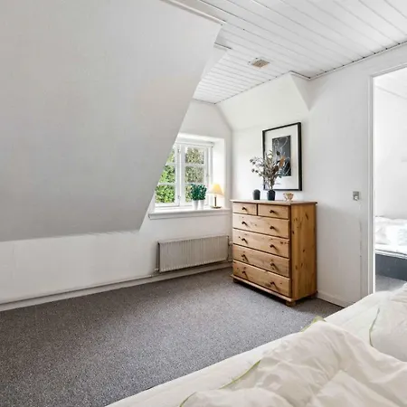 Modern House With Space For Relaxation 펜션 *
