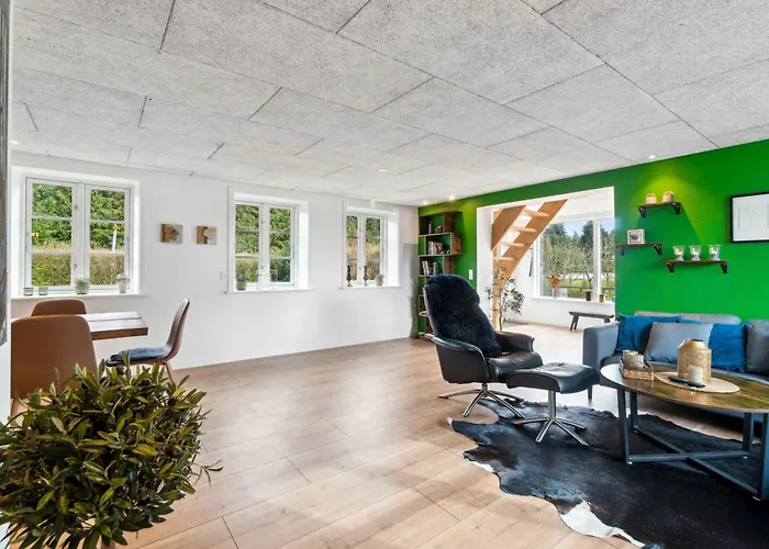 Modern House With Space For Relaxation * Åkirkeby