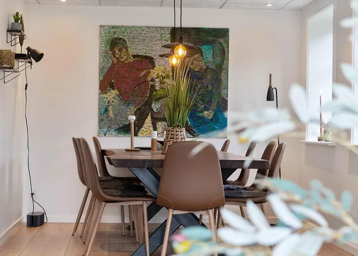 Dom wakacyjny Modern House With Space For Relaxation *